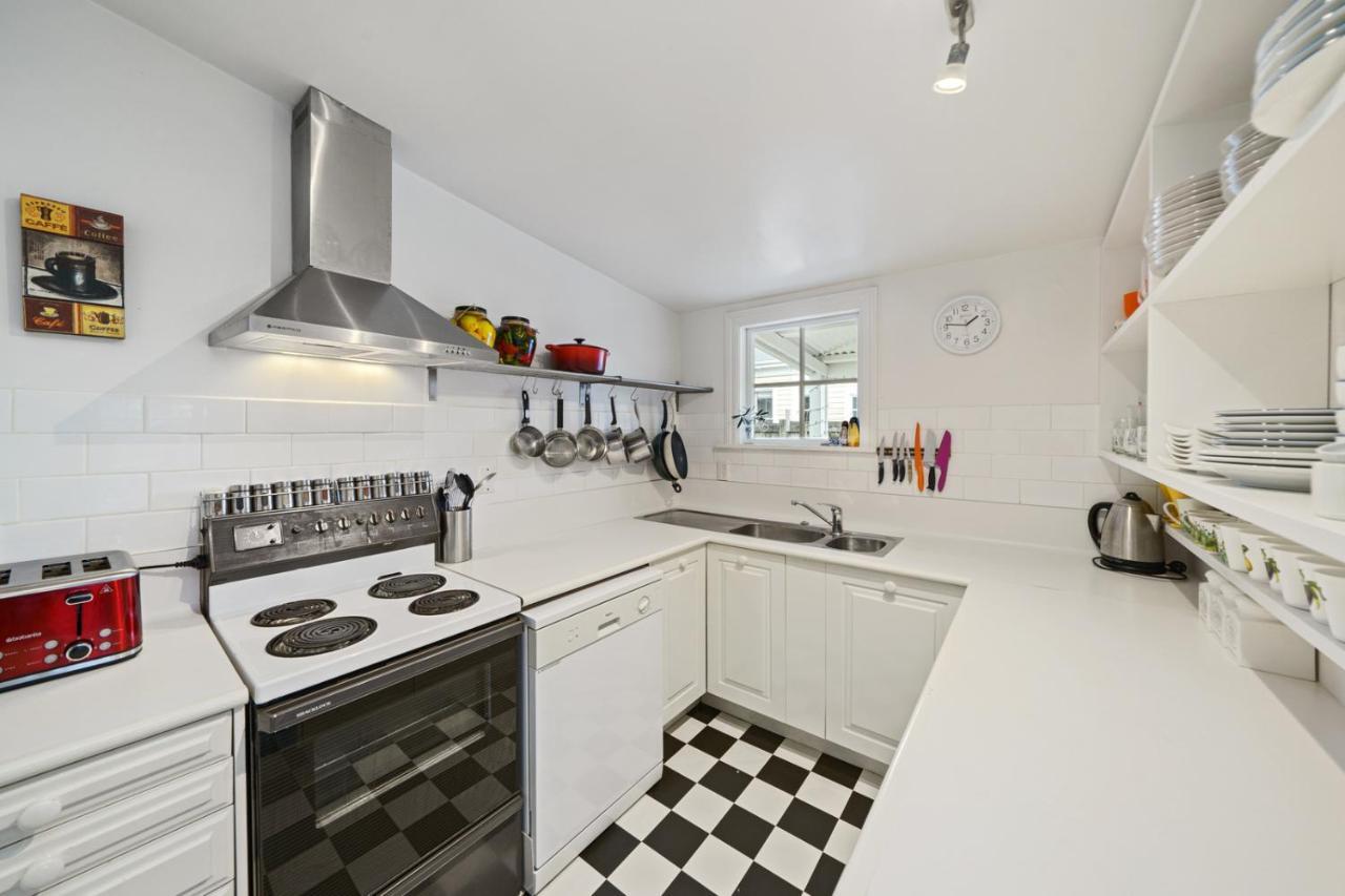 Pendreigh Cottage - Martinborough Holiday Home Екстер'єр фото