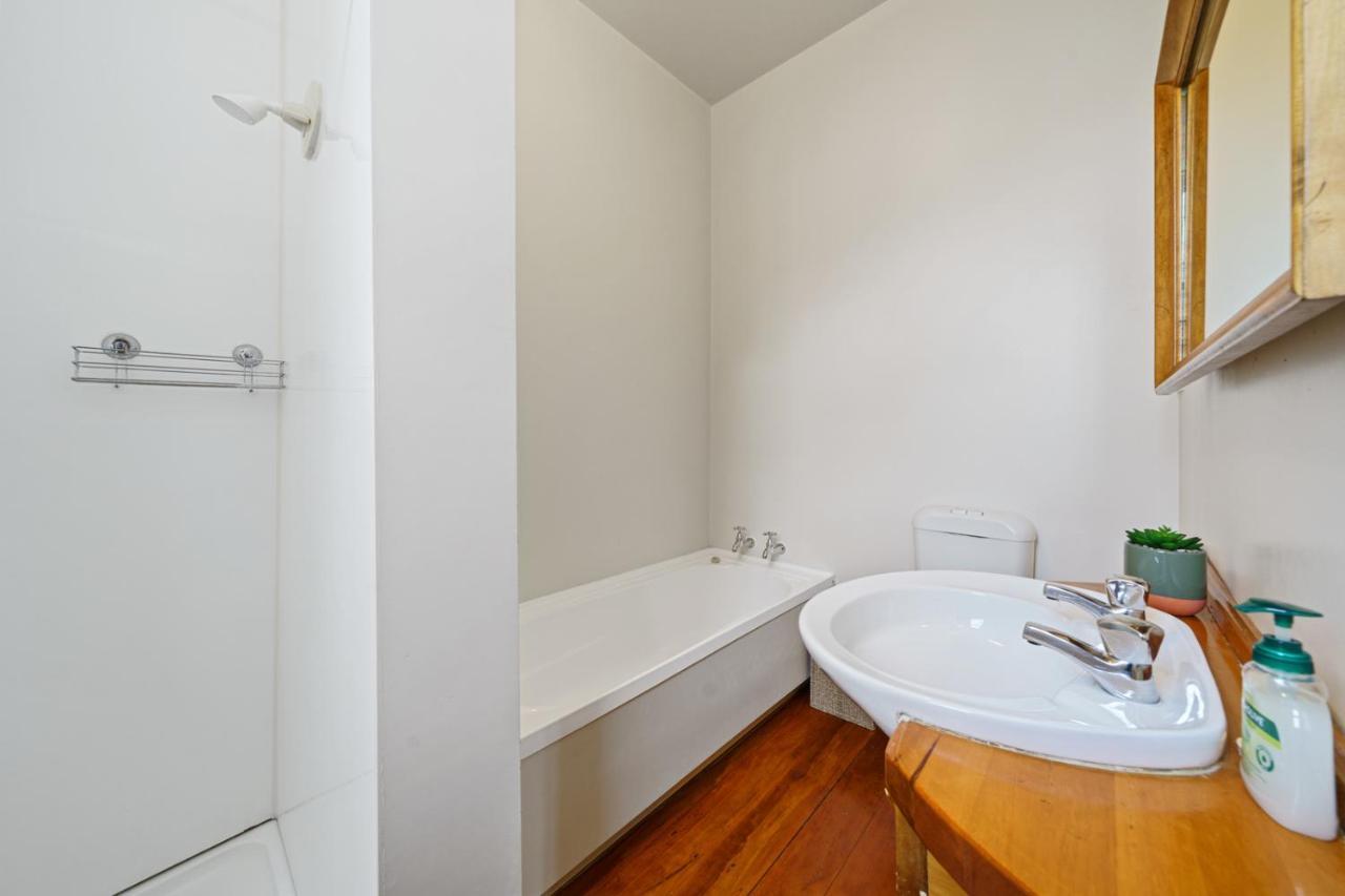 Pendreigh Cottage - Martinborough Holiday Home Екстер'єр фото